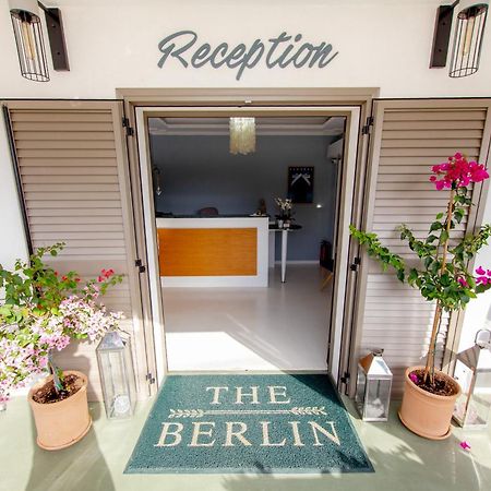 T H E Berlin Studios And Suites Vrasná Eksteriør billede