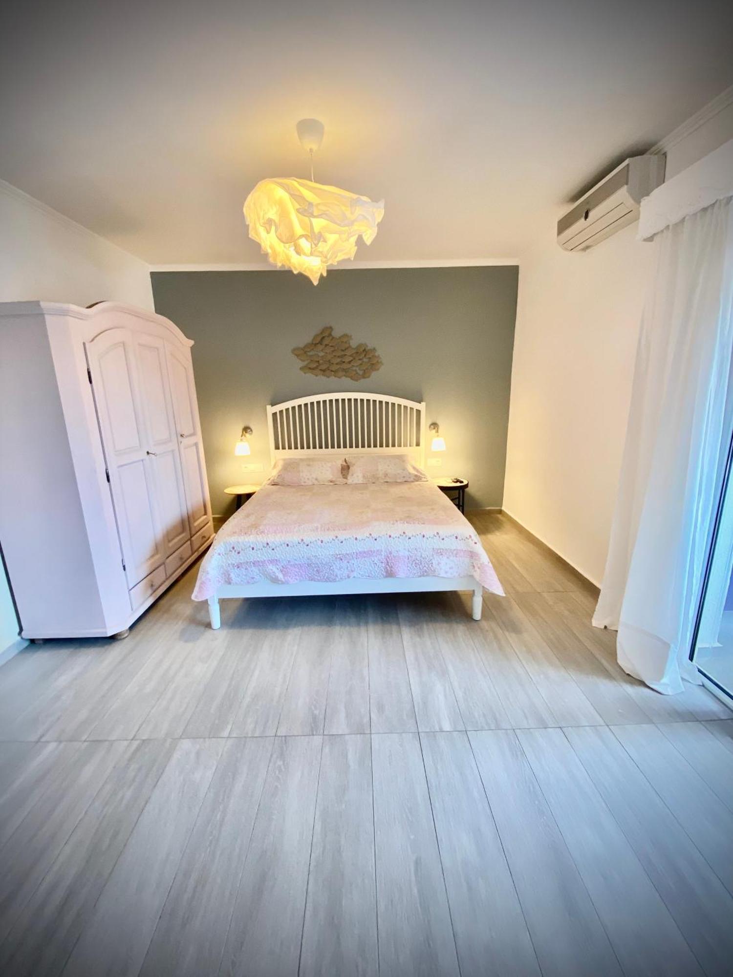 T H E Berlin Studios And Suites Vrasná Eksteriør billede