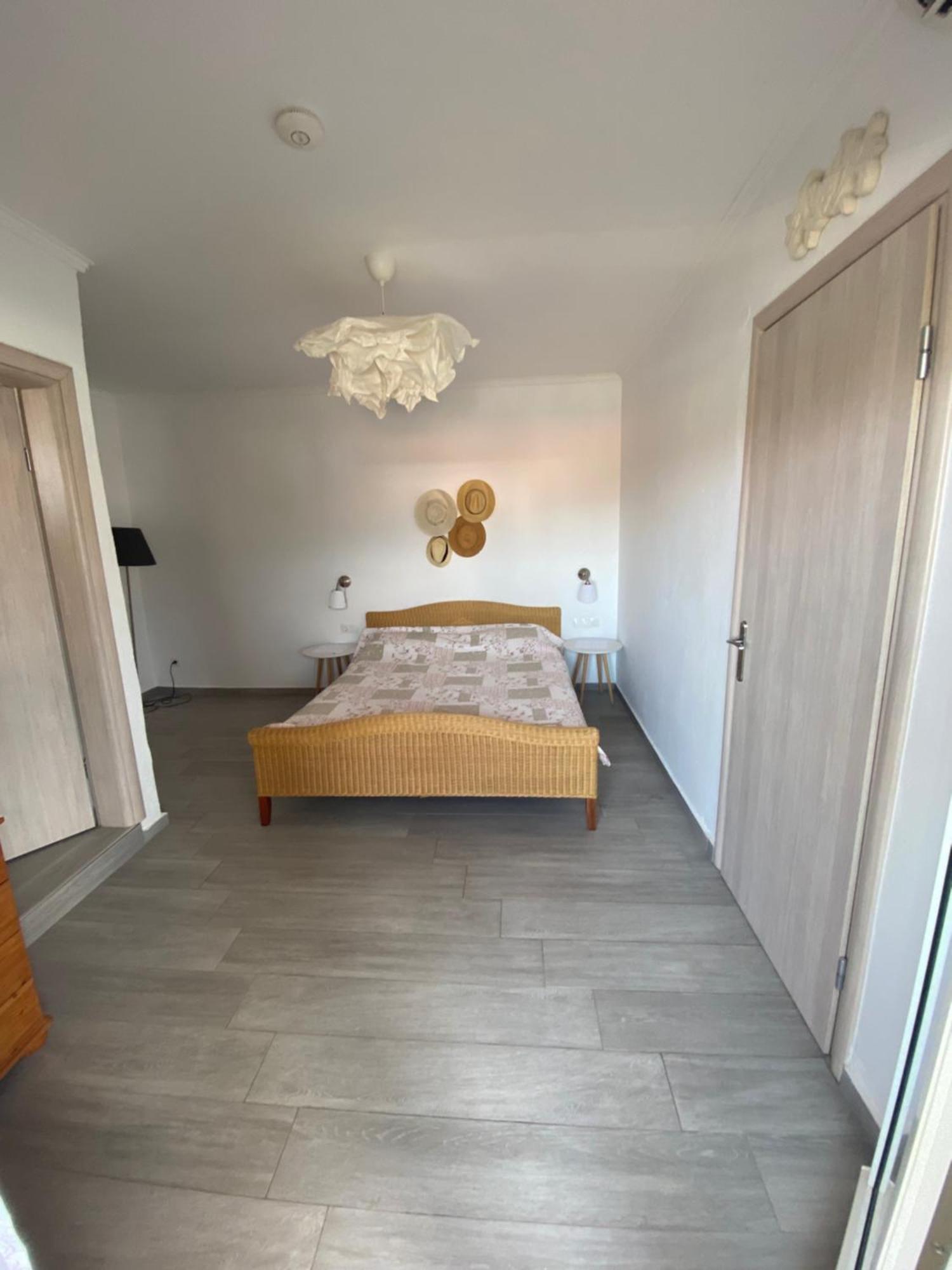 T H E Berlin Studios And Suites Vrasná Eksteriør billede
