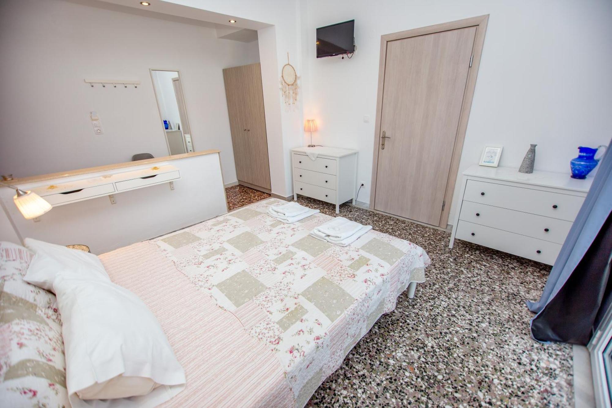 T H E Berlin Studios And Suites Vrasná Eksteriør billede