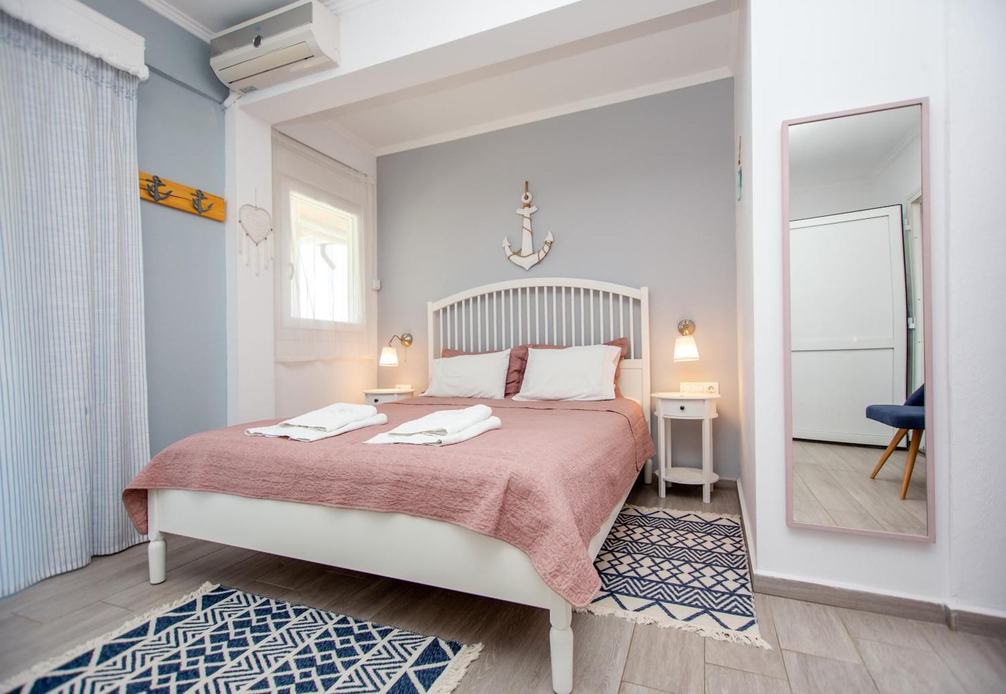 T H E Berlin Studios And Suites Vrasná Eksteriør billede