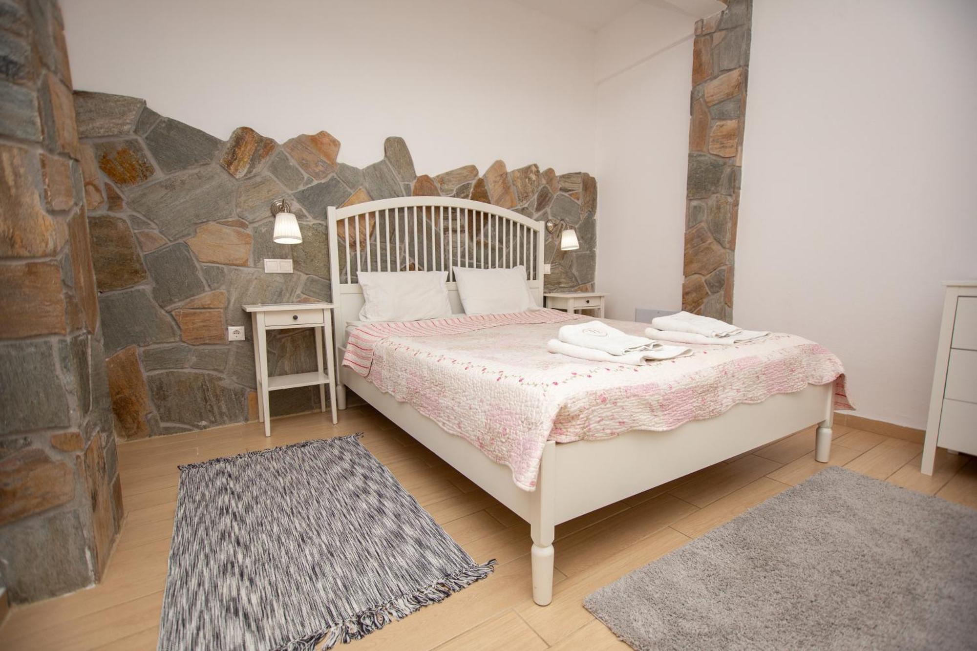 T H E Berlin Studios And Suites Vrasná Eksteriør billede