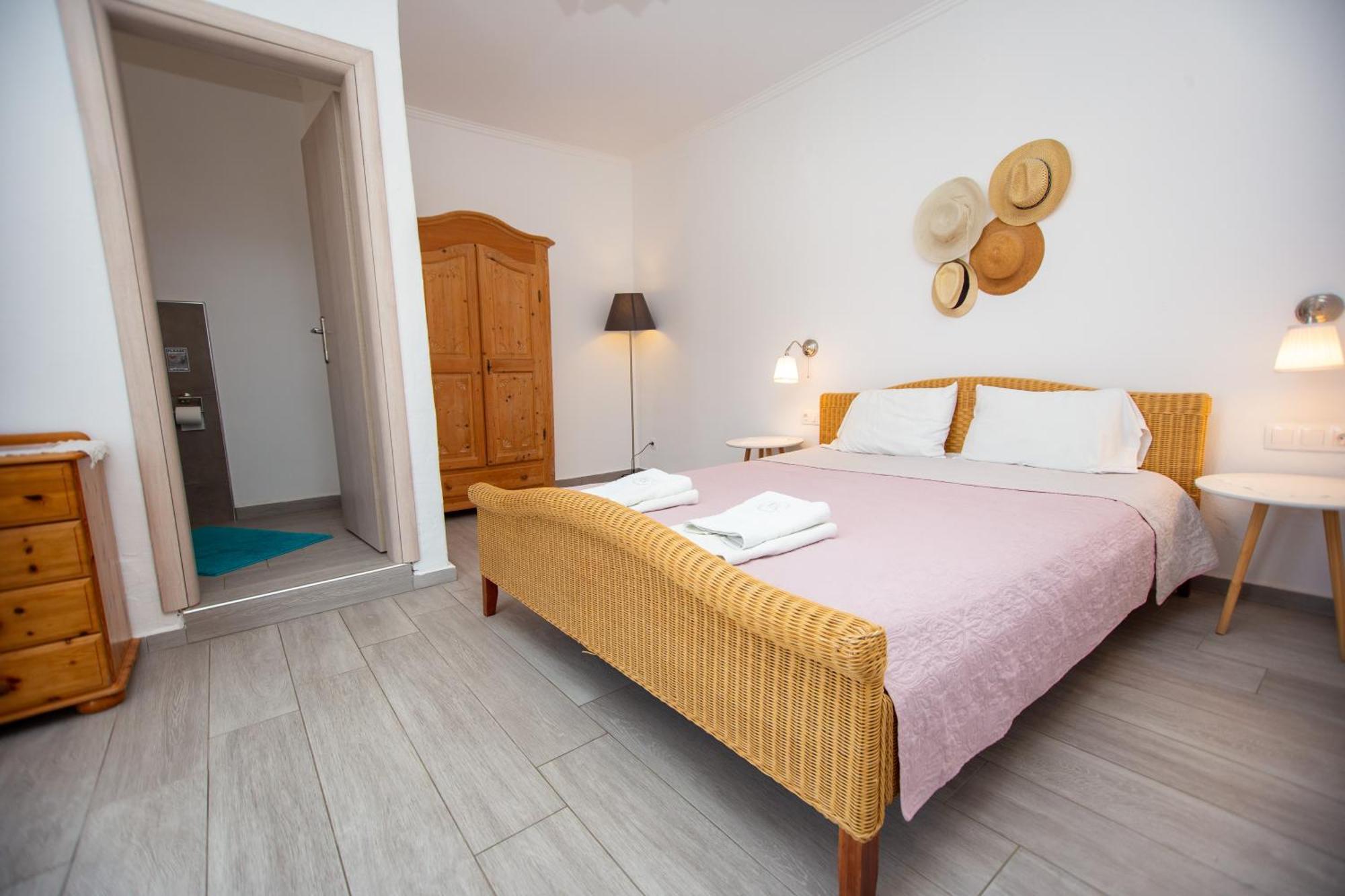 T H E Berlin Studios And Suites Vrasná Eksteriør billede