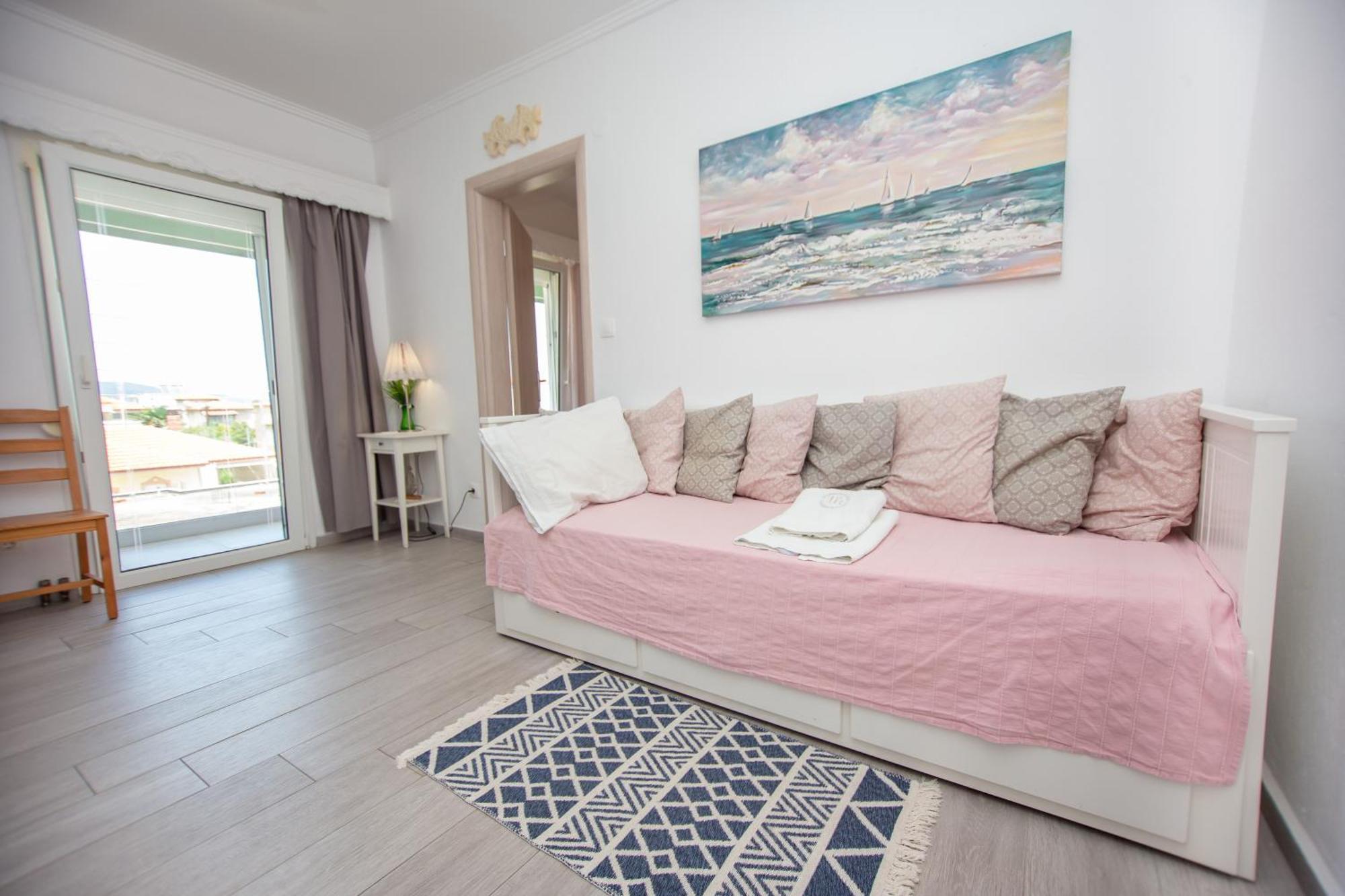 T H E Berlin Studios And Suites Vrasná Eksteriør billede