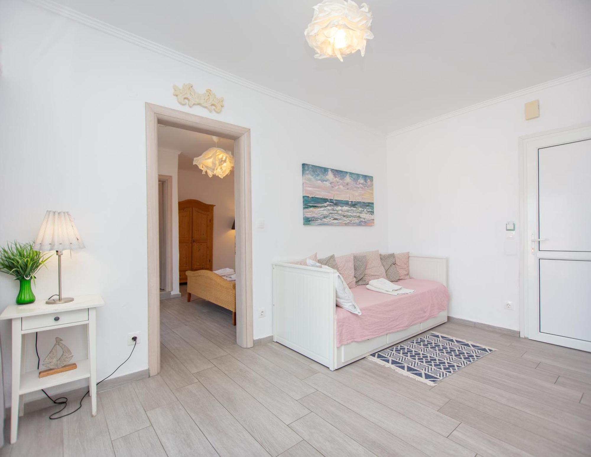 T H E Berlin Studios And Suites Vrasná Eksteriør billede